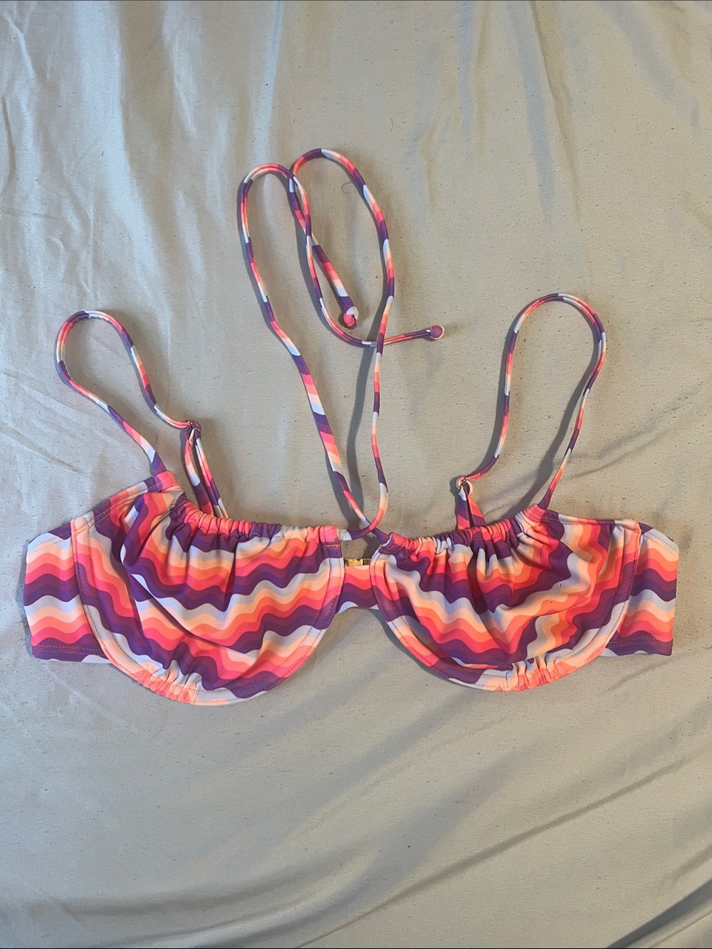Women’s  Multicolor Wave-Print Bikini Top - Pink & Purple